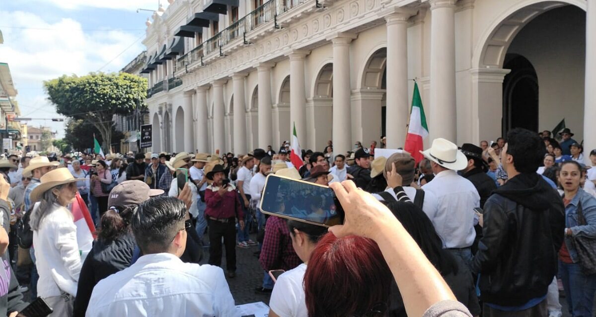 Total libertad para la libre manifestación en Veracruz, instrucción de Nahle ante marcha de ‘Generación Z’