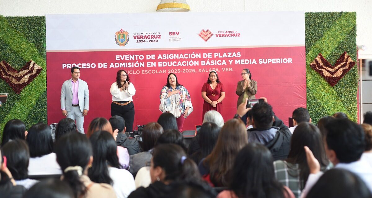 Se suman 161 nuevos maestros al sistema educativo de Veracruz, entrega SEV plazas