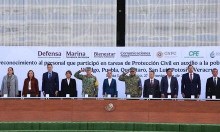 Rocío Nahle acompaña a la presidenta Claudia Sheinbaum en reconocimiento a las Fuerzas Armadas y civiles por apoyo ante lluvias