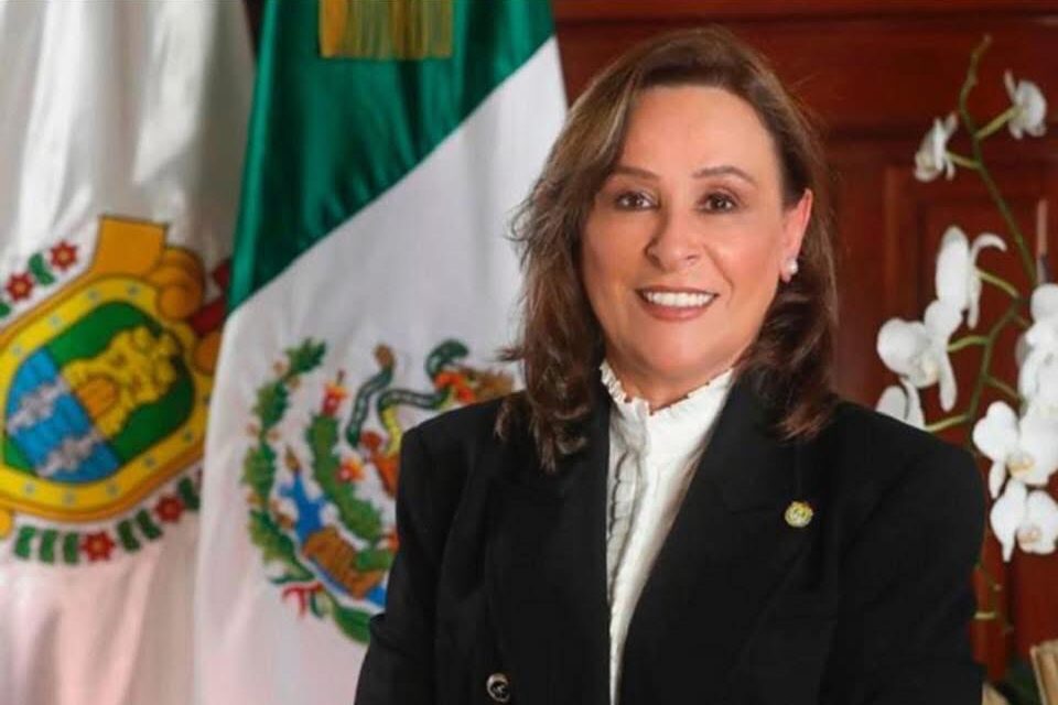 Nahle reduce 42% la deuda total de Veracruz en su primer año de gobierno: El Financiero