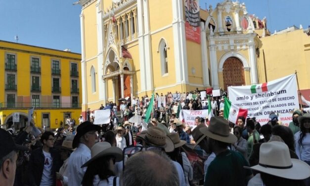 Astrolabio Político