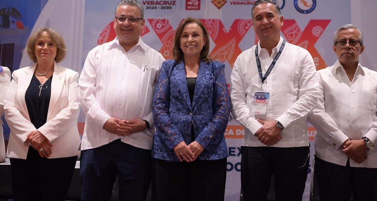 El notariado, garante de la legalidad, confianza y certeza jurídica: Rocío Nahle