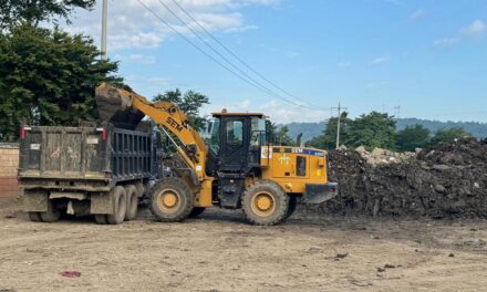 Mantiene SICT presencia activa en Poza Rica en tareas de limpieza en zonas afectadas por inundaciones