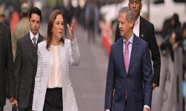 Astrolabio Político