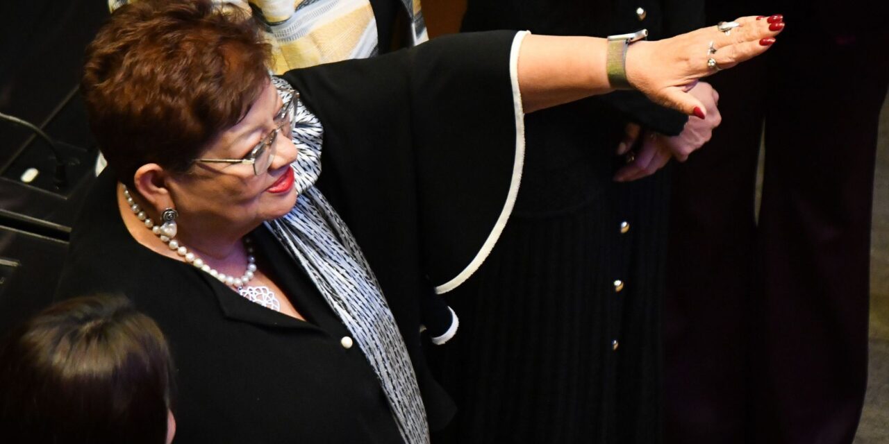 Para sorpresa de absolutamente nadie, Ernestina Godoy es la nueva Fiscal 