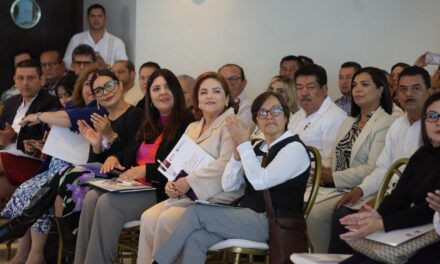 Veracruz impulsa la nueva era de la justicia laboral en foro de Diálogo y Libertad