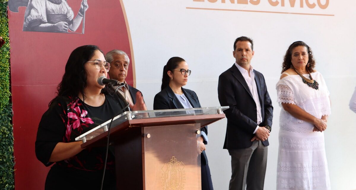 Liberan SEV padres de familia al ser atendidos por Claudia Tello, se compromete a resolver