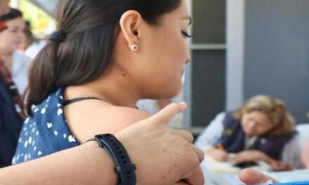 Refuerzan vacunación de influenza y neumococo por temporada invernal