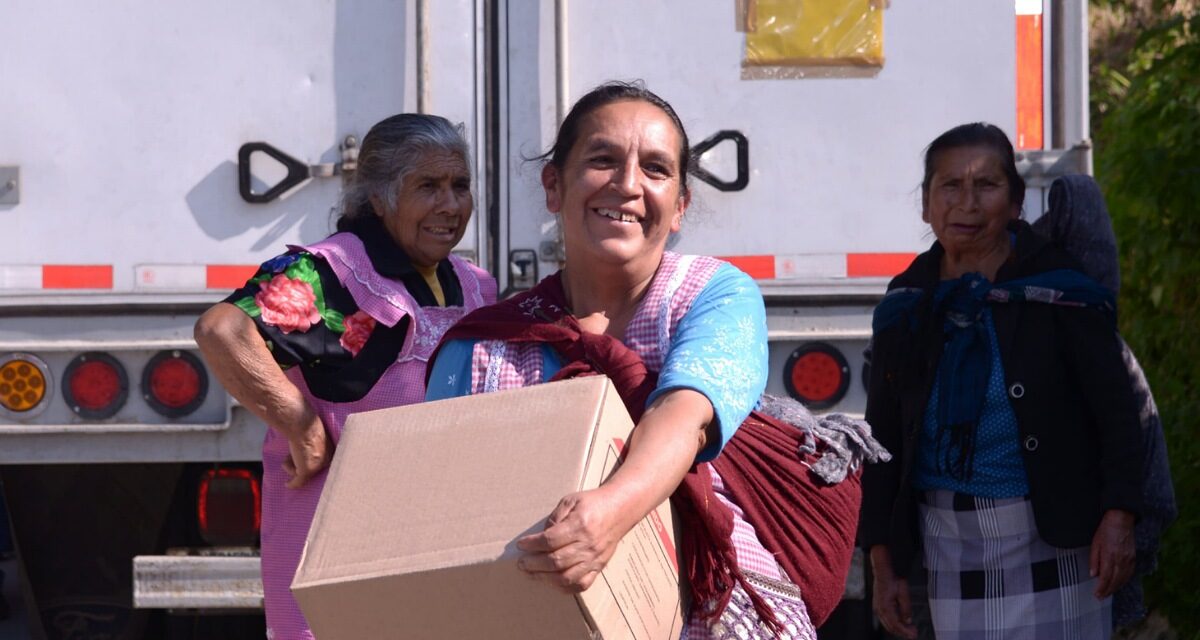 Caravana Abrigando Corazones sigue llevando cobijo y apoyo a familias veracruzanas