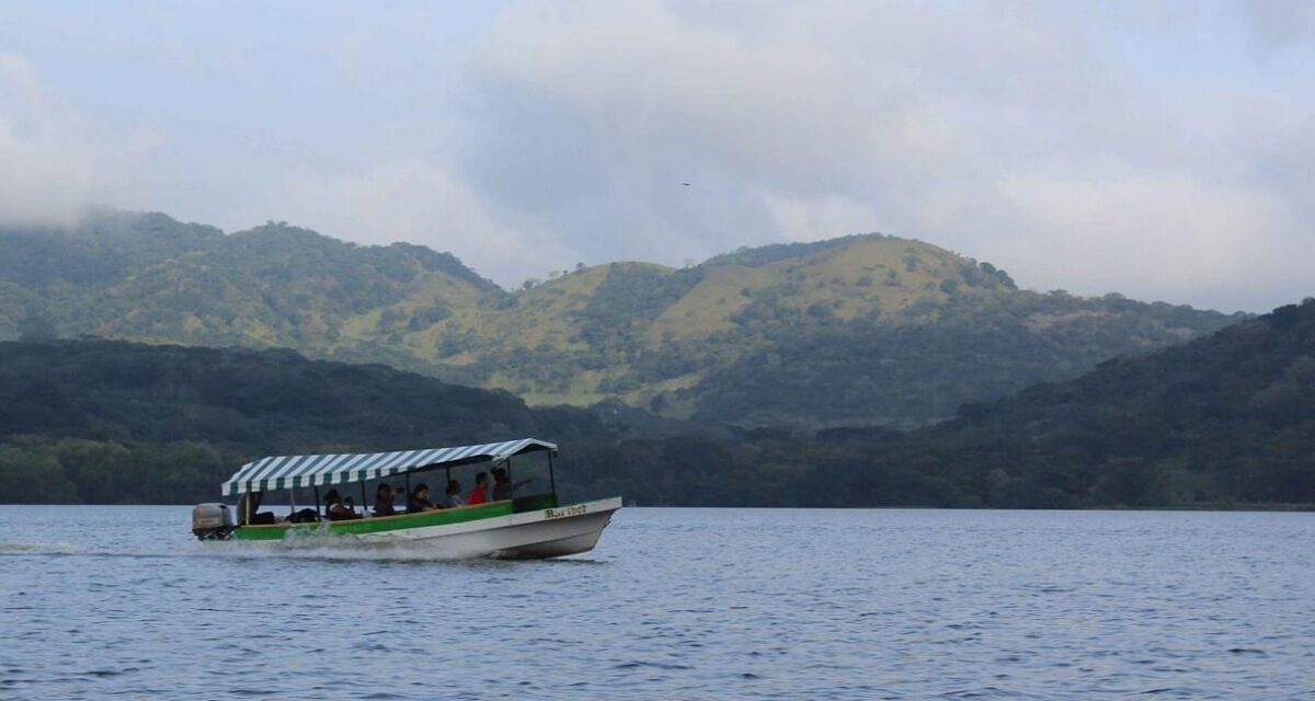 PC monitorea río ante riesgo de desbordamiento en Catemaco