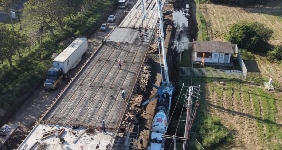 Presenta avances distribuidor vial de acceso al puerto de Veracruz