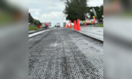 Refuerza SICT la conservación carretera con trenes de repavimentación en Veracruz