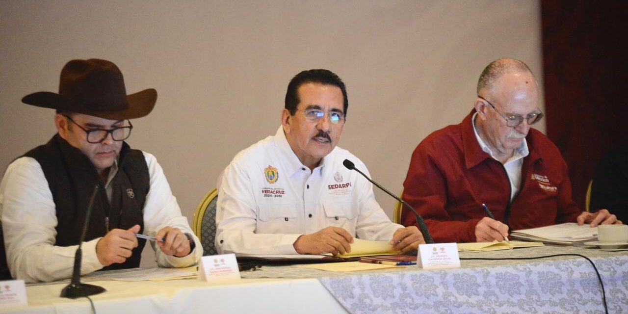 Federación y Estado cierran filas para proteger la ganadería contra el gusano barrenador