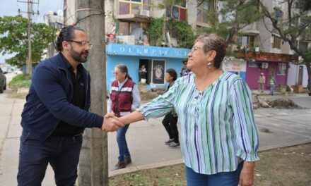 Con territorio y cercanía, Pedro Miguel Rosaldo atiende problemas añejos en la colonia Playa Sol