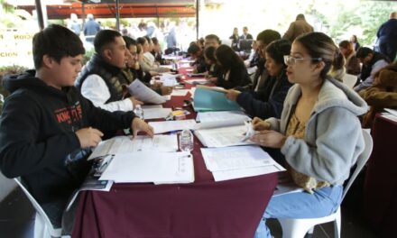 Entrega SEV 118 órdenes de presentación a docentes de educación básica