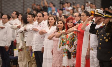 Rocío Nahle asiste al Primer Informe de Joaquín Díaz Mena