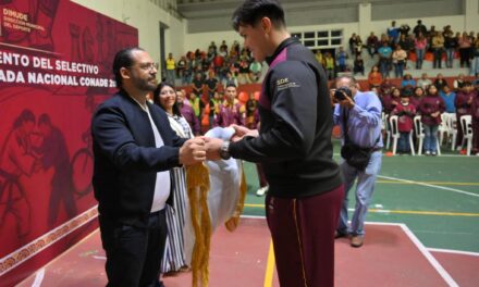 “Ustedes son el futuro”: Pedro Miguel Rosaldo abandera a 520 deportistas rumbo a la Conade 2026