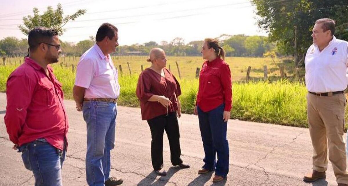 Supervisa gobernadora Rocío Nahle avances de carretera 180