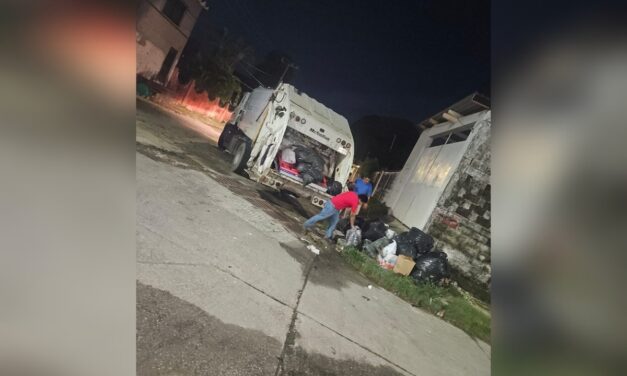 Refuerza Ayuntamiento limpieza del malecón con ruta nocturna estratégica
