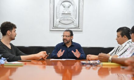 Se reúne Pedro Miguel Rosaldo con vecinos de la Puerto México y acuerdan agenda de trabajo