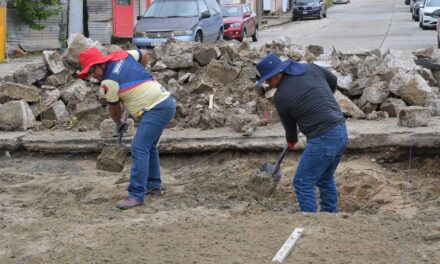 Fortalece Gobierno de Coatzacoalcos la infraestructura urbana en la Benito Juárez Norte