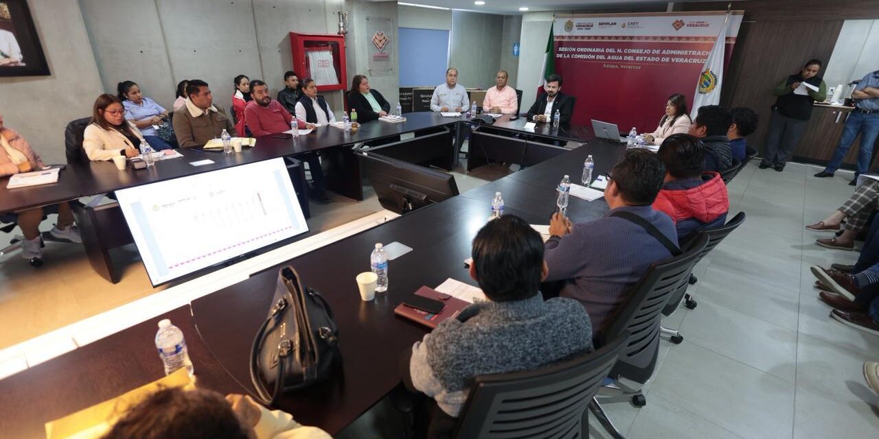 CAEV reconoce el desempeño administrativo de sus organismos operadores