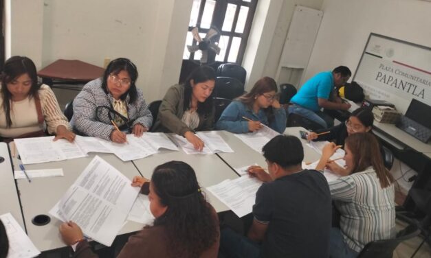 Integra IVEA a más voluntarios a las tareas de educación para adultos