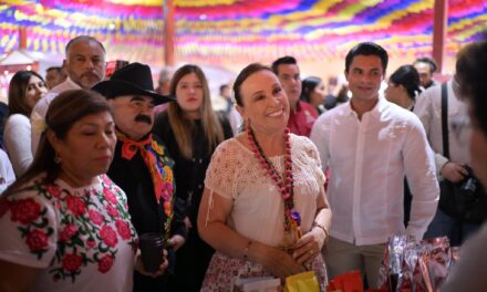 Rocío Nahle acompaña al pueblo de Tlacotalpan en el día de La Candelaria
