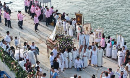Rocío Nahle se une a Tlacotalpan en la celebración de la edición 249 de La Candelaria