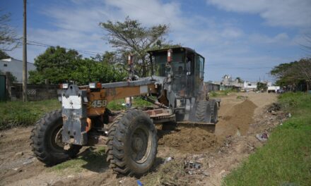 Alcalde que sí está cumpliendo: reciben colonias atención inmediata en Coatzacoalcos
