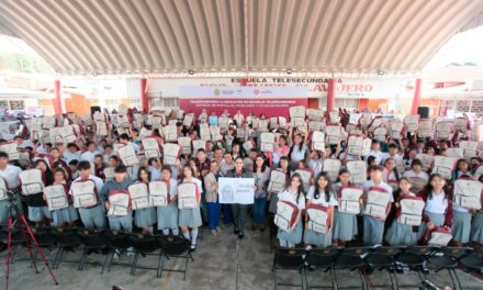 Más de 300 mil estudiantes, beneficiados con el programa Transformando la Educación