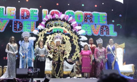 Turistas nacionales y extranjeros disfrutan un Carnaval seguro y ordenado