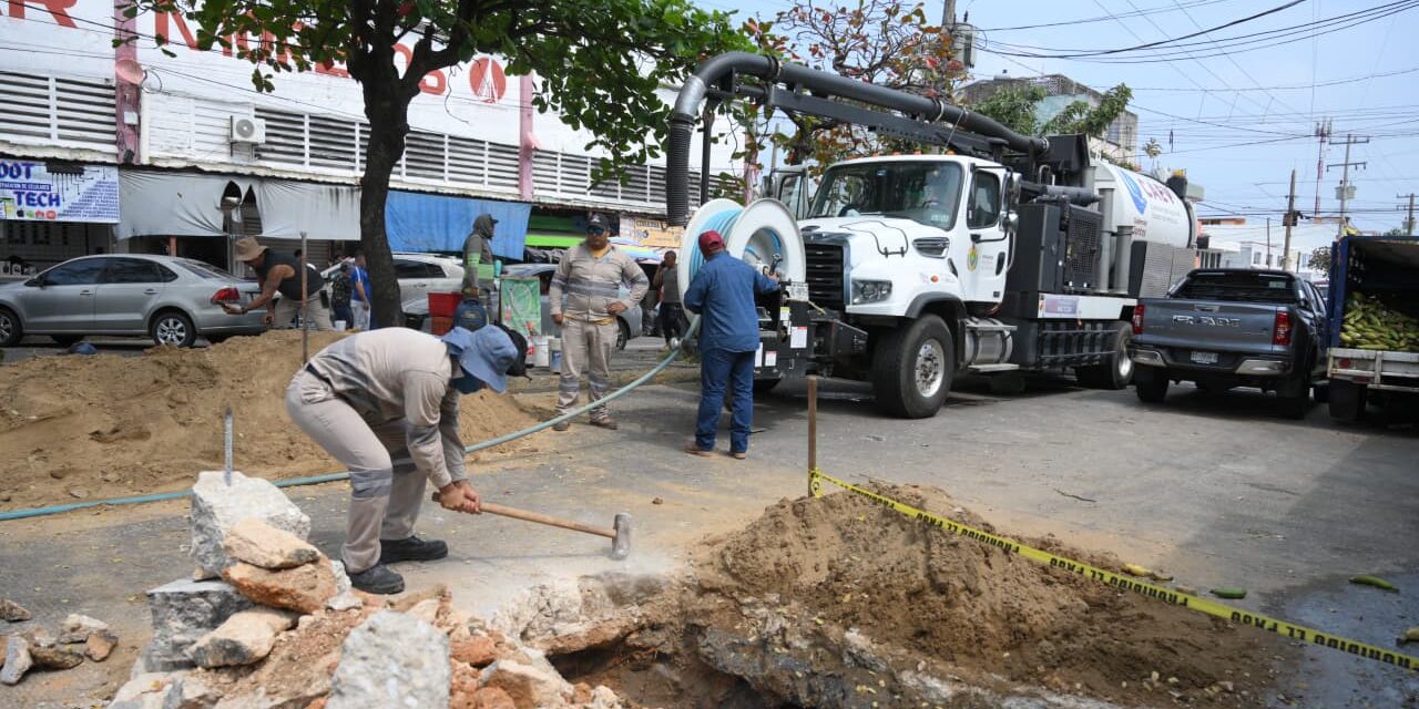 Gobierno del Estado respalda a Coatzacoalcos con unidades Vactor para rehabilitación integral de drenajes sanitarios
