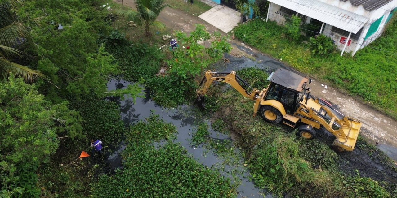 Cumple Pedro Miguel Rosaldo: concluyen primeras obras de desazolve de canales en Coatzacoalcos