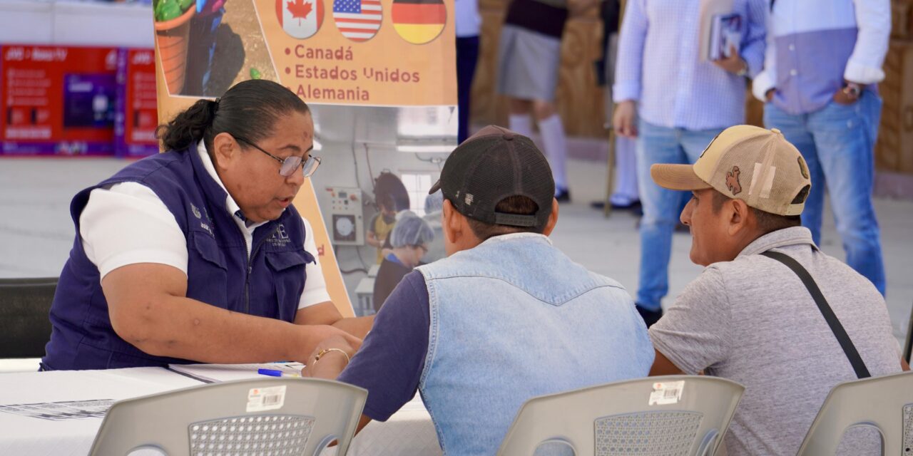 Secretaría de Trabajo acerca 220 vacantes y servicios gratuitos población de Álamo