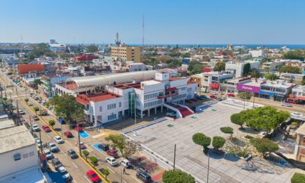 Reconoce Gobierno de Coatzacoalcos a Pemex por importante donación de combustible