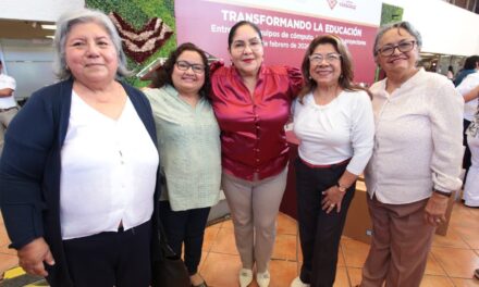 Distribuye SEV más de 10 mil paquetes escolares y equipo de cómputo