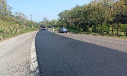 SICT utiliza trenes de pavimentación para dar mantenimiento a carreteras federales de Veracruz