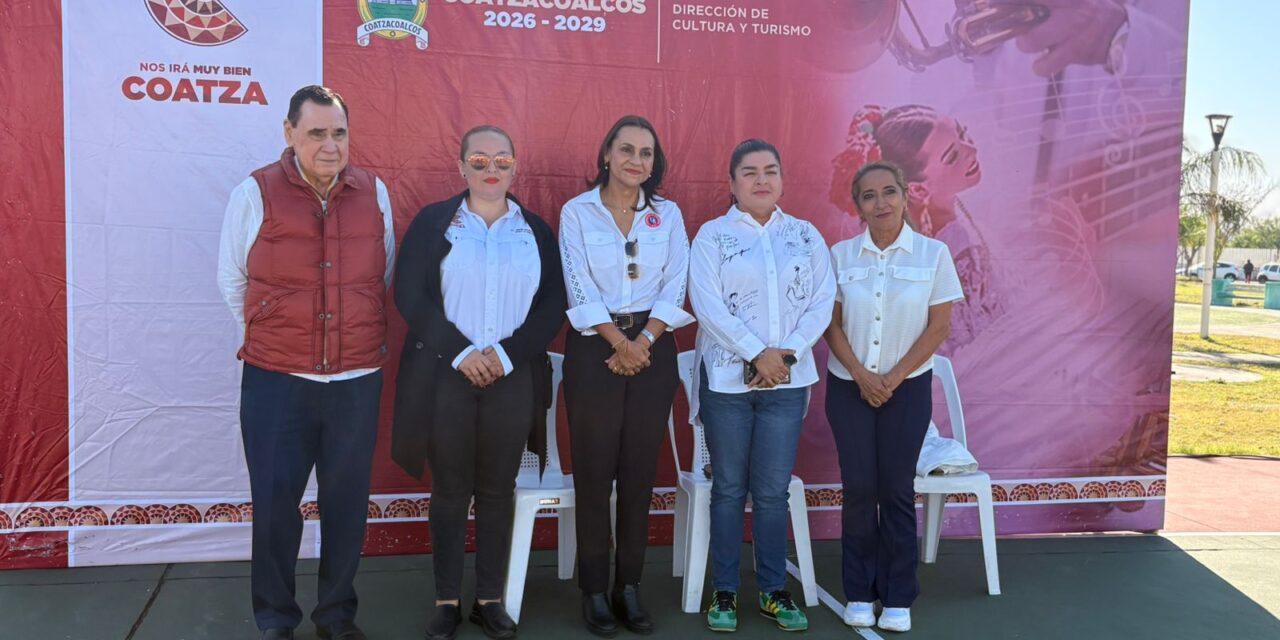 Lleva Pedro Miguel Rosaldo la lectura a colonias de Coatzacoalcos con programa ‘Biblioteca Rodante’
