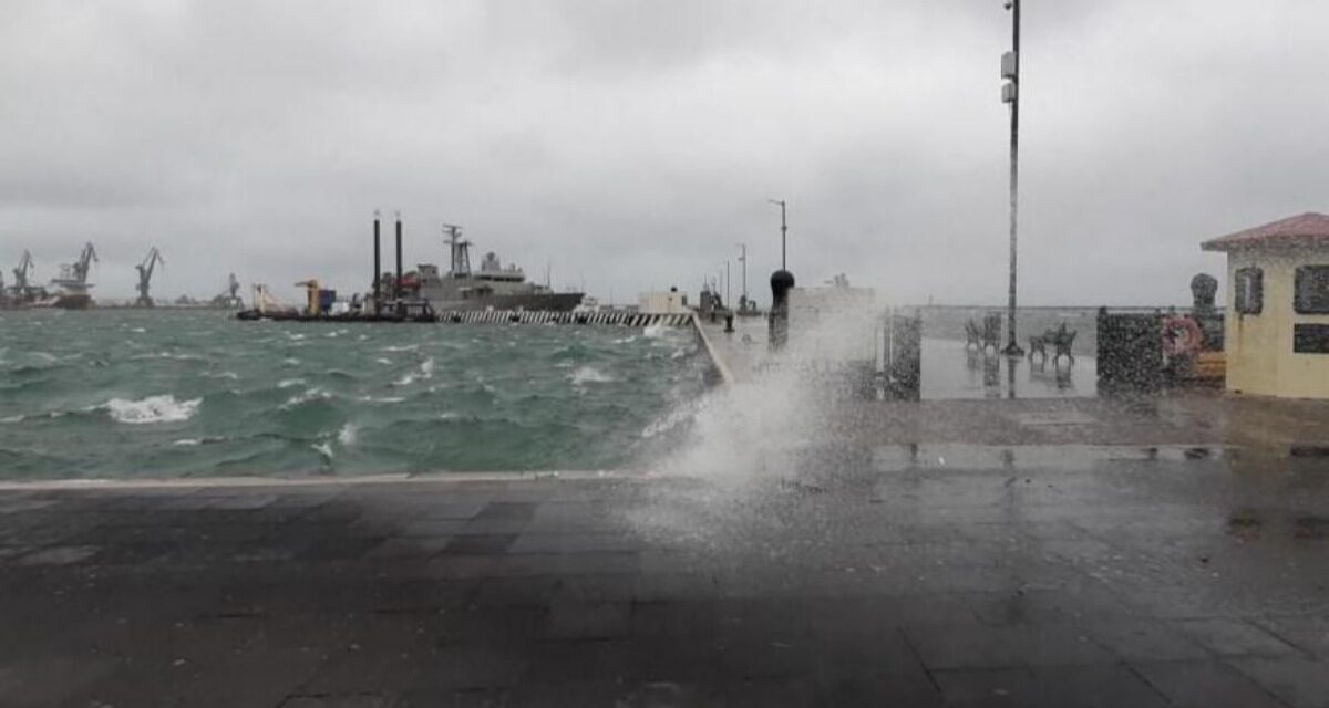 Prevén lluvias, tormentas, norte y decenso de temperatura por frente frío en el estado