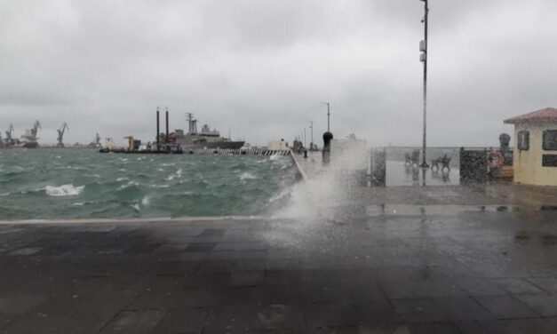 Prevén lluvias, tormentas, norte y decenso de temperatura por frente frío en el estado