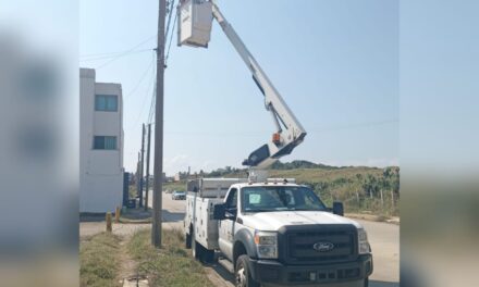“Usted sí vino a trabajar”: Agradecen al alcalde atención inmediata de alumbrado público