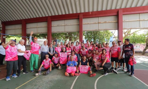 Sonia Marie cumple promesa: 36 deportistas del CAM reciben con orgullo sus nuevos uniformes