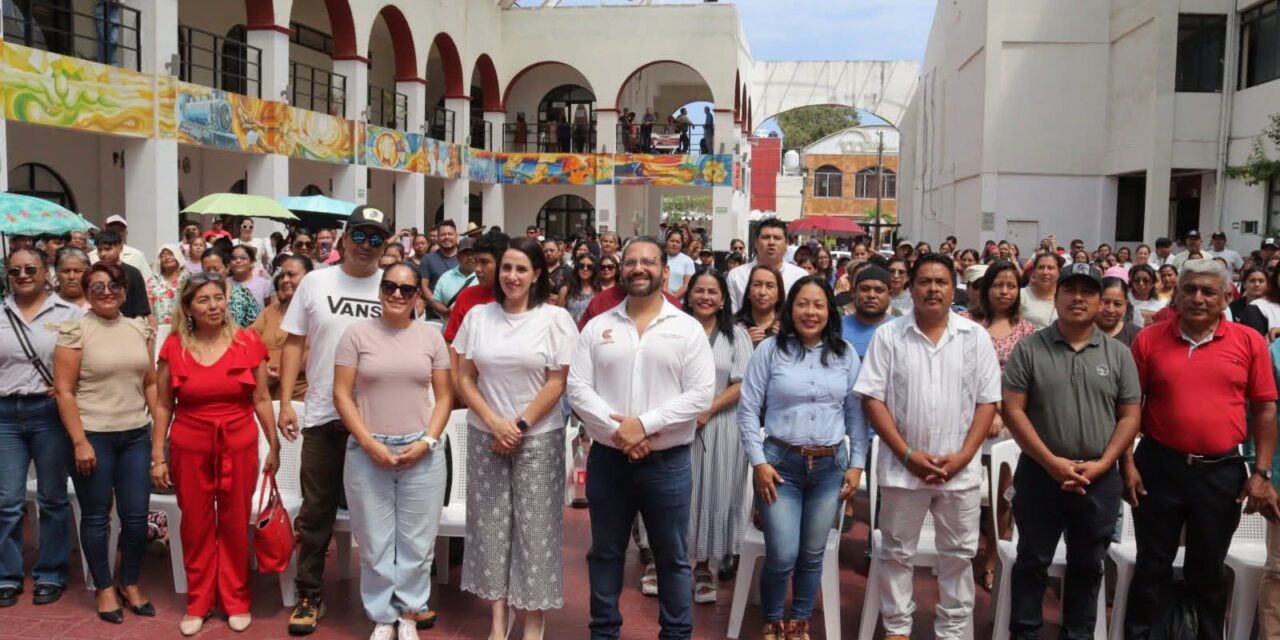 DIF Coatzacoalcos y Gobierno Municipal entregan 3 mil 960 desayunos calientes a niñas, niños y adolescentes de 22 escuelas rurales de Coatzacoalcos