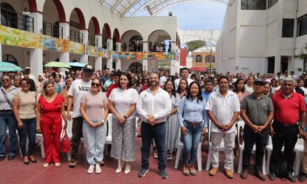 DIF Coatzacoalcos y Gobierno Municipal entregan 3 mil 960 desayunos calientes a niñas, niños y adolescentes de 22 escuelas rurales de Coatzacoalcos