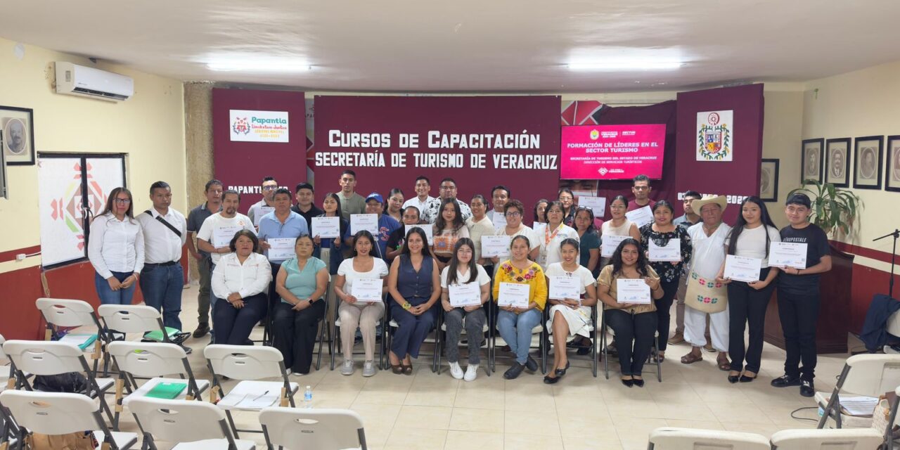 Rumbo a Cumbre Tajín, refuerza SECTUR capacitación en Papantla