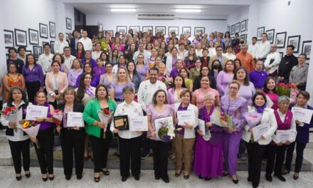 Reconocen en STPSP la vocación y trayectoria de sus servidoras públicas