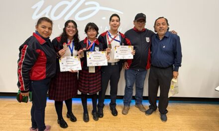 Estudiantes de bachillerato ganan bronce en Concurso Iberoamericano de Ciencia