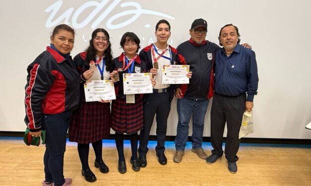 Estudiantes de bachillerato ganan bronce en Concurso Iberoamericano de Ciencia