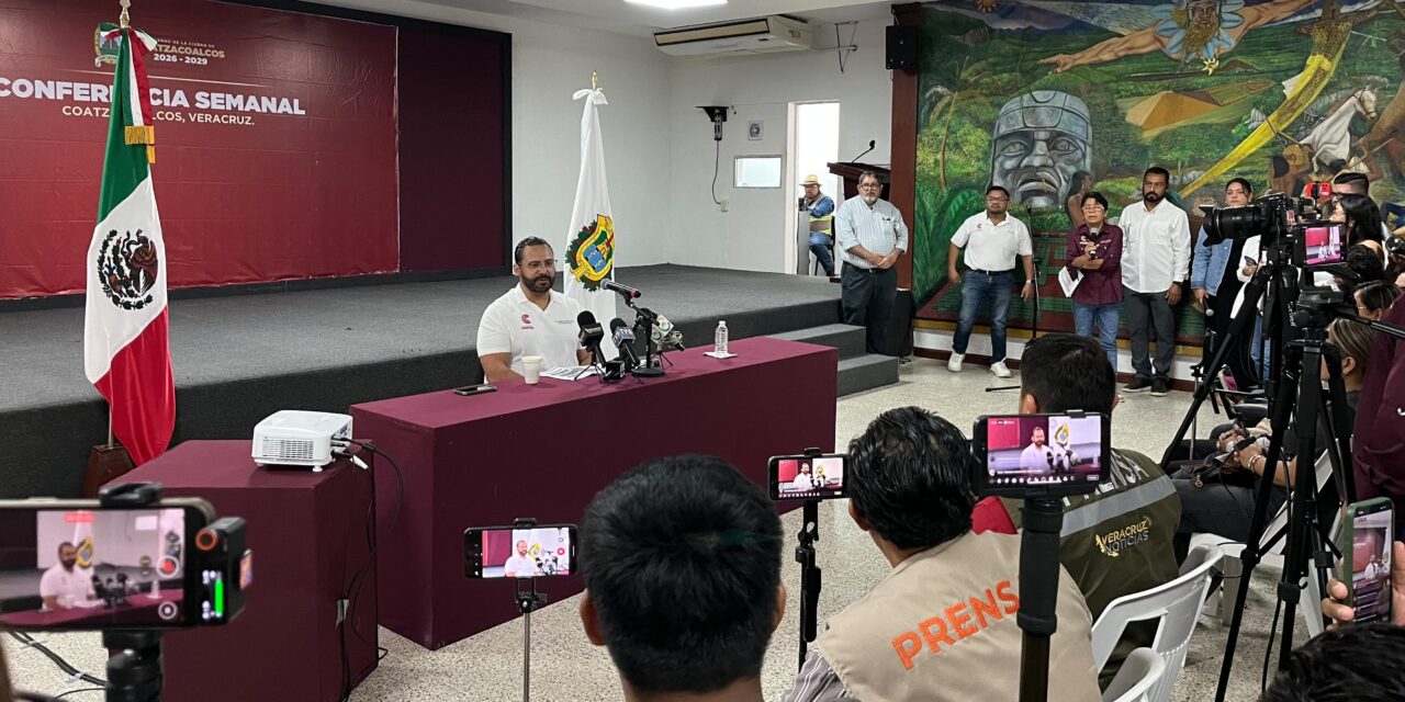 Apoyará Gobierno de Coatzacoalcos a 74 escuelas y reporta avances en servicios públicos